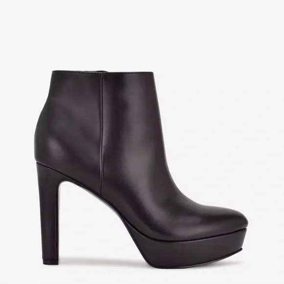 Nine West Glowup Platform Booties - Picture 2 of 8